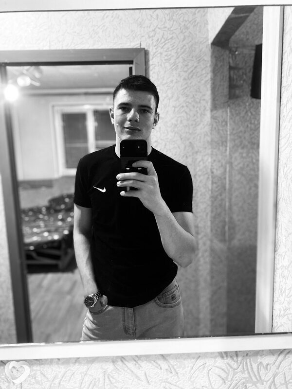 Николай, 21, Троицке — анкета №2273658