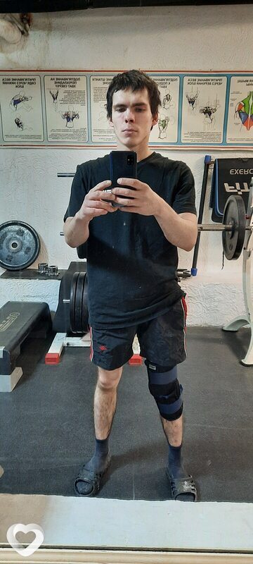 Александр, 29, Красноярске — анкета №2273556