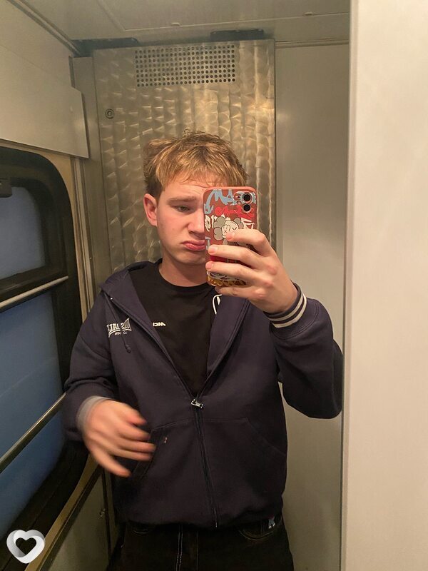 Дима, 21, Пружанах — анкета №2274650