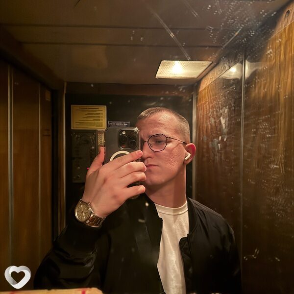Дмитрий, 22, Омске — анкета №2274535