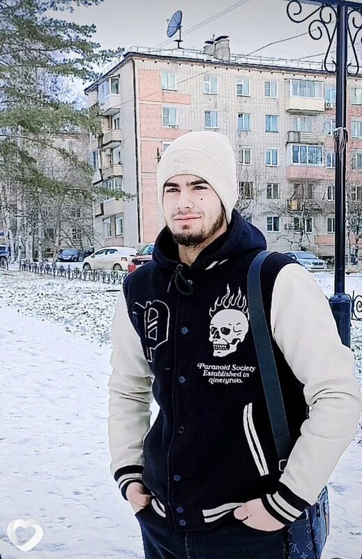 Заур, 22, Хабаровске — анкета №2274658