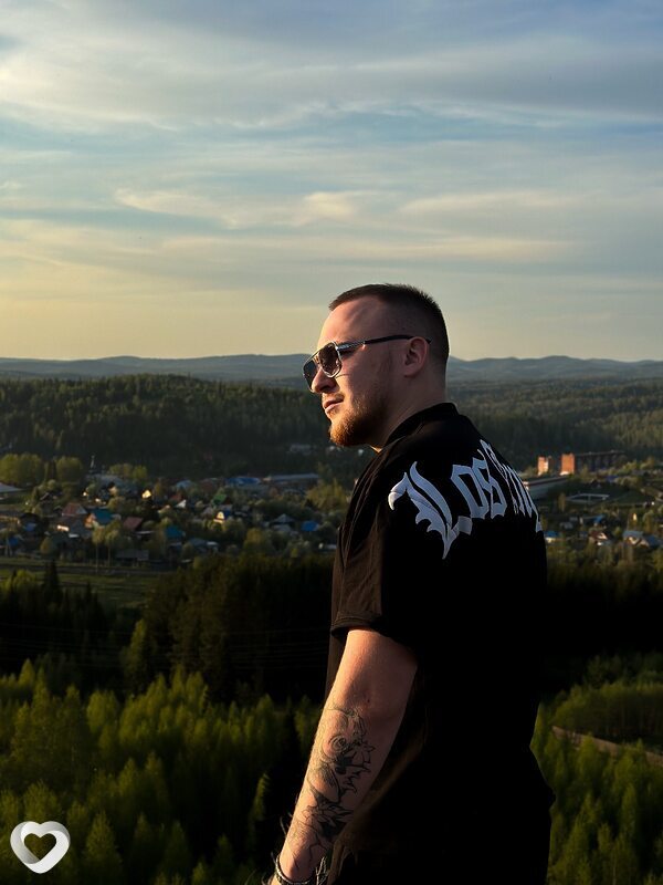 Артём, 23, Новокузнецке — анкета №2275232