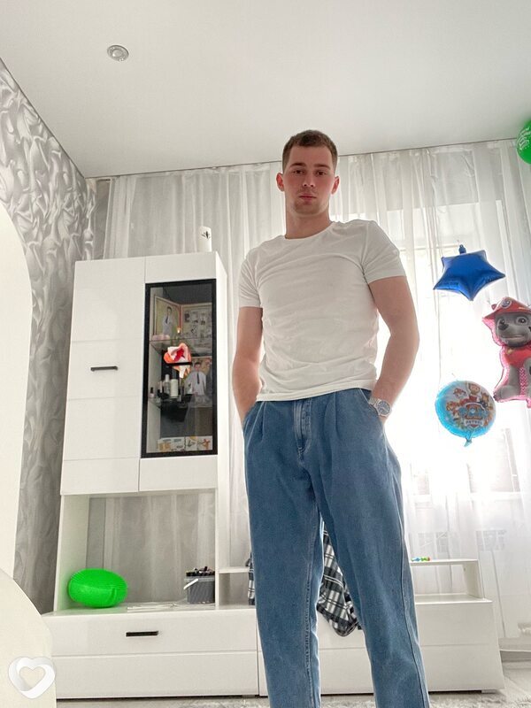 Вадим, 21, Москве — анкета №2275354