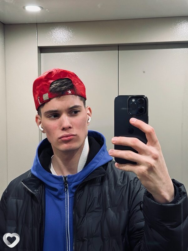 Тимофей, 23, Москве — анкета №2275572