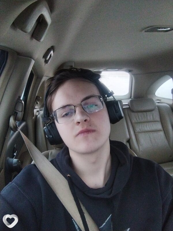 Сергей, 22, Минске — анкета №2275822