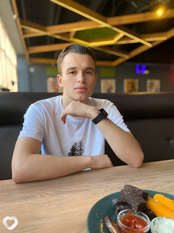 Григорий, 23, Воронеже — анкета №2275833