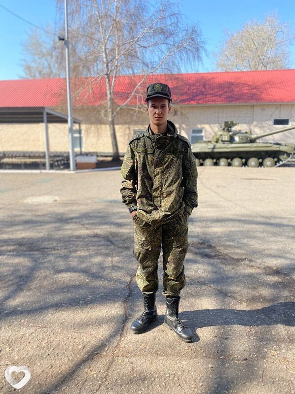 Артур, 21, Оренбурге — анкета №2275956