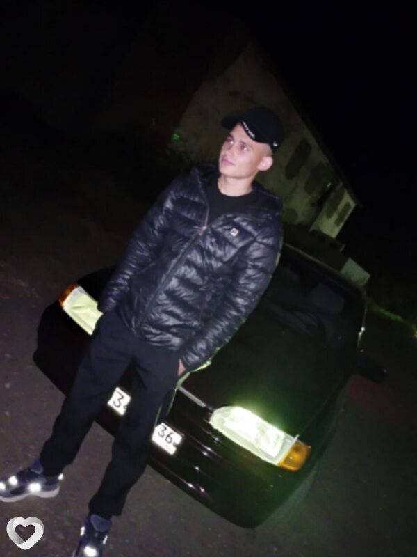 Владимир, 21, Воронеже — анкета №2276108