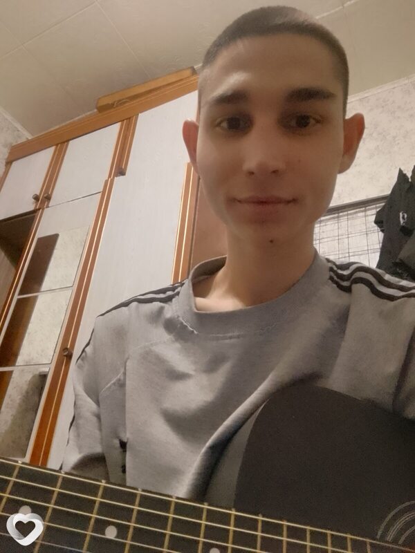 Рафа, 20, Первоуральске — анкета №2277638