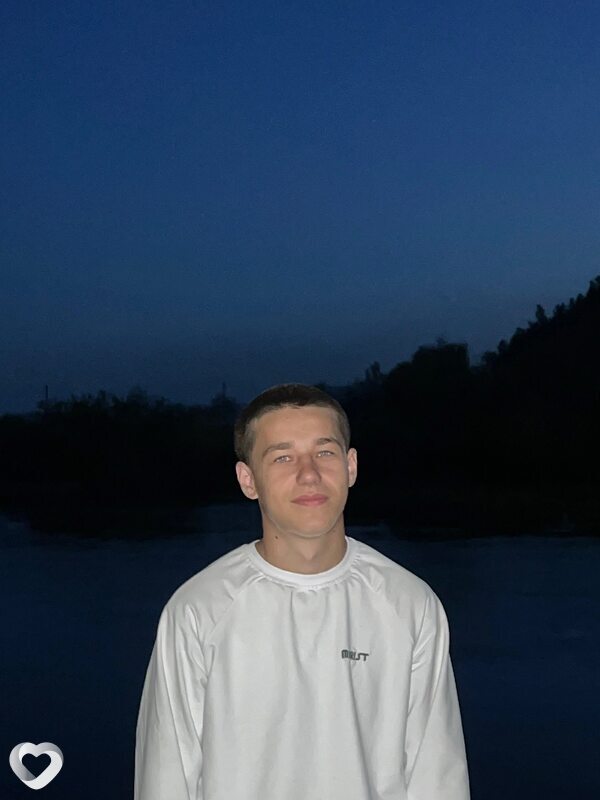 Алексей, 20, Красноярске — анкета №2278311