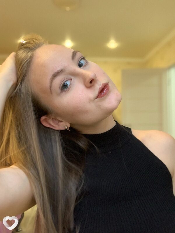 Александра, 23, Ростове-на-Дону — анкета №2278852