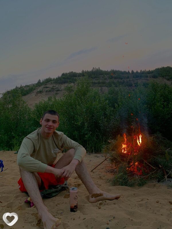 Максим, 22, Санкт-Петербурге — анкета №2279337