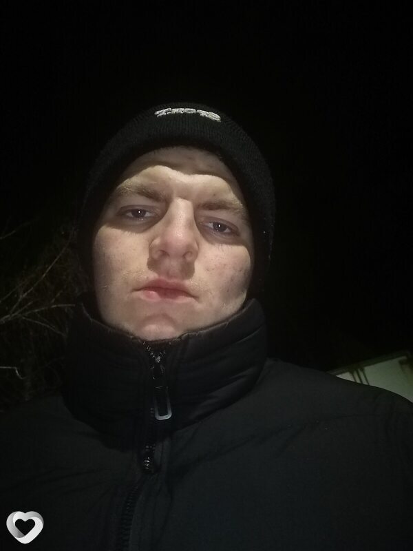 Александр, 21, Туле — анкета №2281644