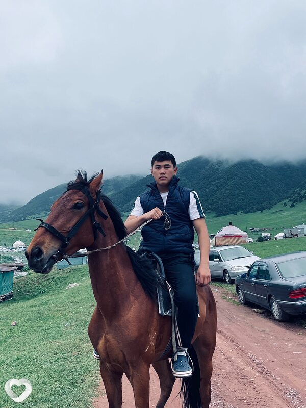 Адилет, 19, Бишкек — анкета №2279739