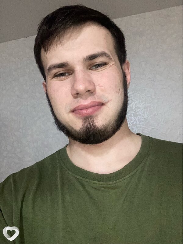 Максим, 23, Свободном — анкета №2279843