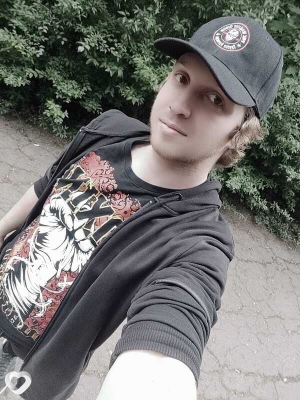 Андрей, 27, Енакиеве — анкета №2280122
