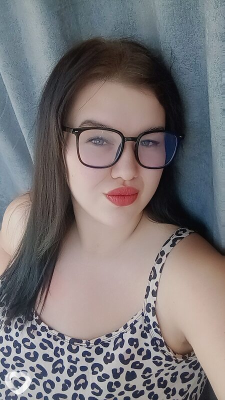 Арина, 23, Барнауле — анкета №2281474