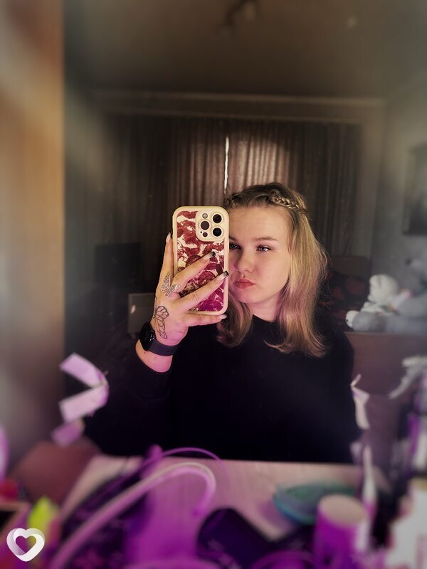 Екатерина, 21, Макеевке — анкета №2282404