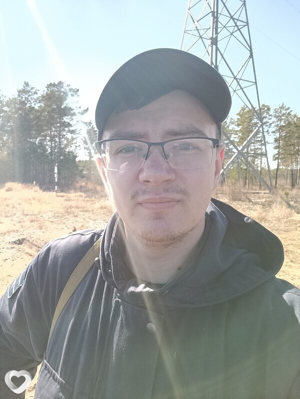 Артем, 25, Благовещенске — анкета №2283186
