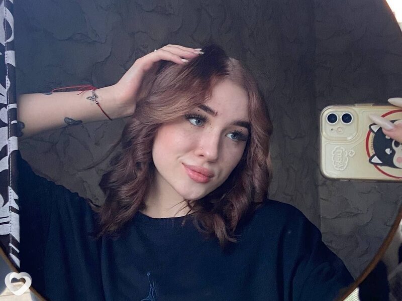 Оля, 22, Твери — анкета №2283763