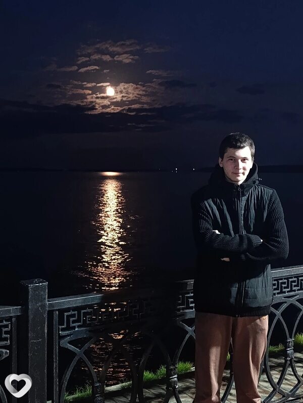 Илья, 24, Сургуте — анкета №2283698