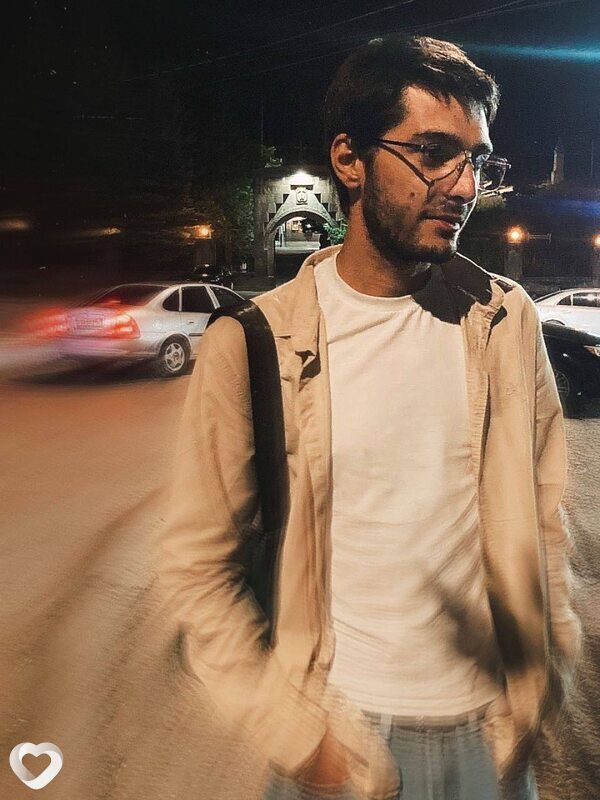 Микаел, 22, Москве — анкета №2283826