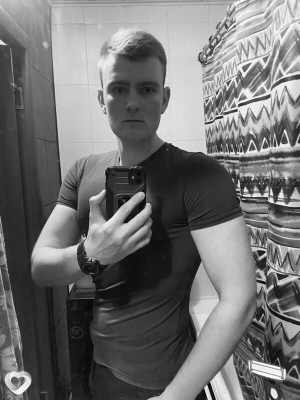 Валентин, 27, Новосибирске — анкета №2283960