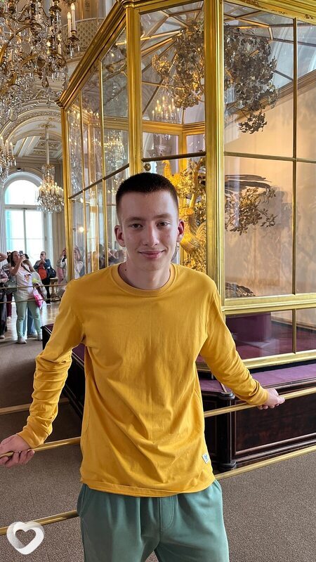 Максим, 20, Москве — анкета №2284407