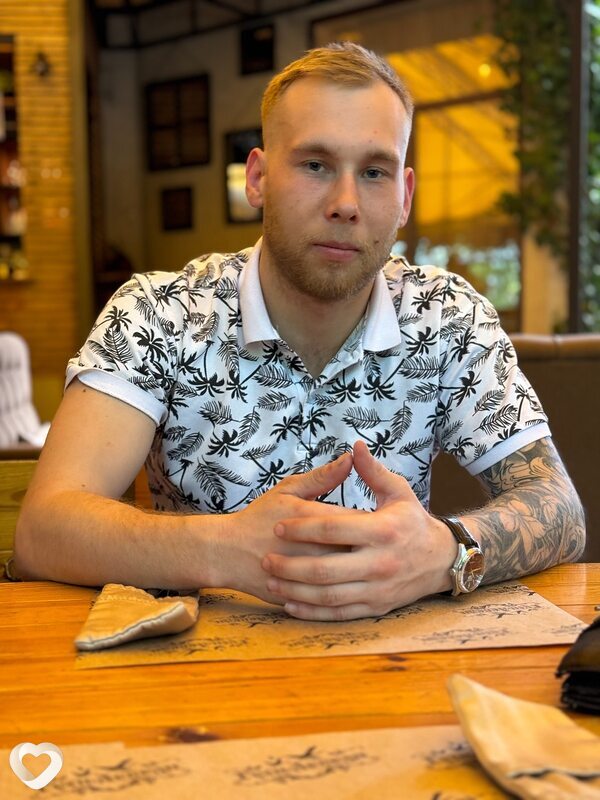 Николай, 27, Донецке — анкета №2683457