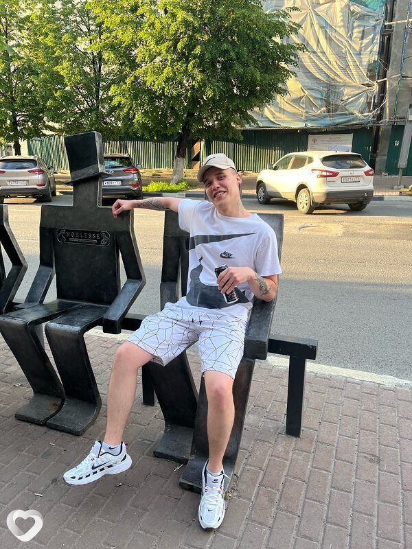 Антон, 23, Сызрани — анкета №2286168
