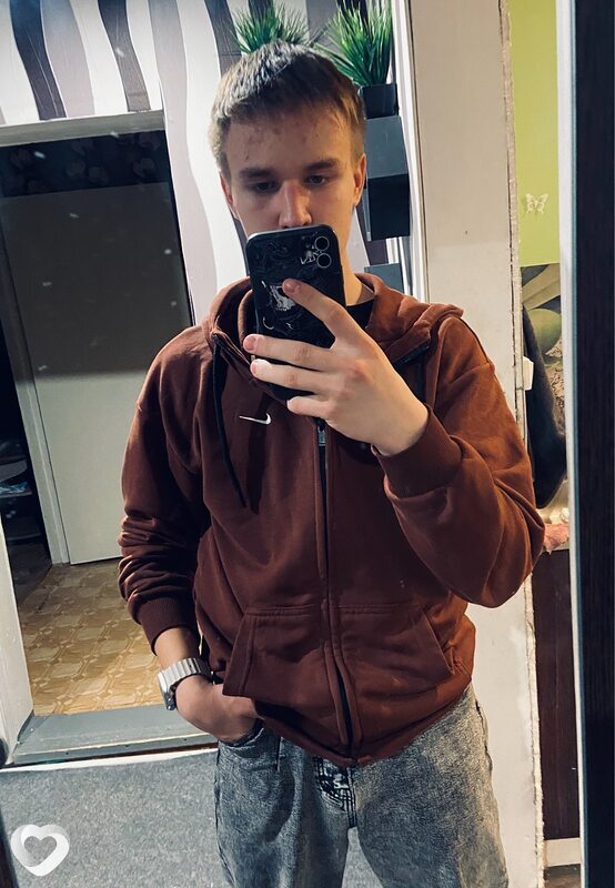 Дмитрий, 19, Волгограде — анкета №2286267