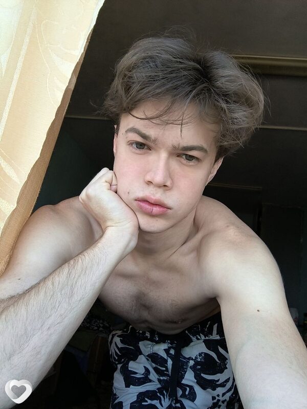 Artem, 21, Гомеле — анкета №2286308