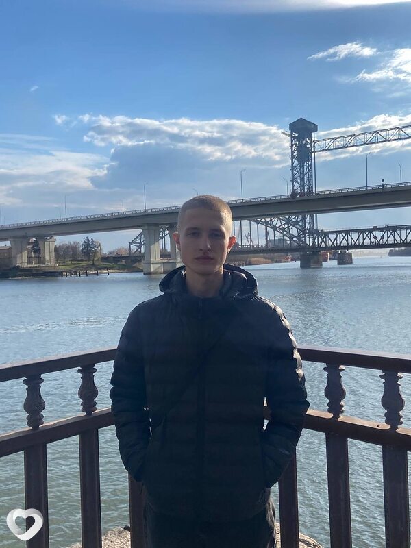 Даня, 19, Таганроге — анкета №2286698