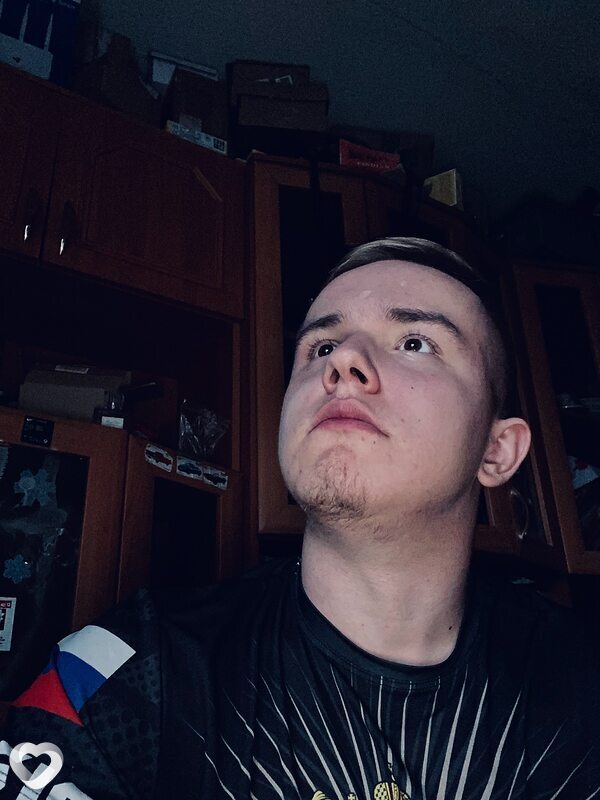 Алексей, 19, Кингисеппе — анкета №2287139