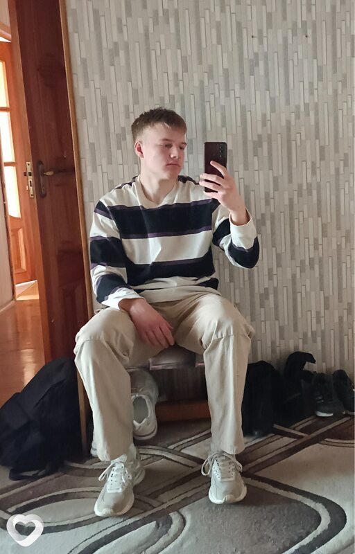 Дмитрий, 20, Минске — анкета №2288321