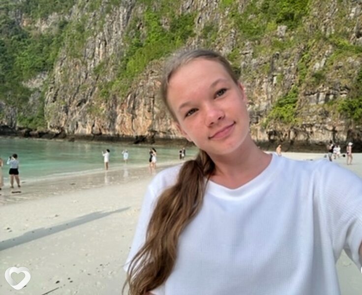 Эвелина, 19, Новосибирске — анкета №2288477