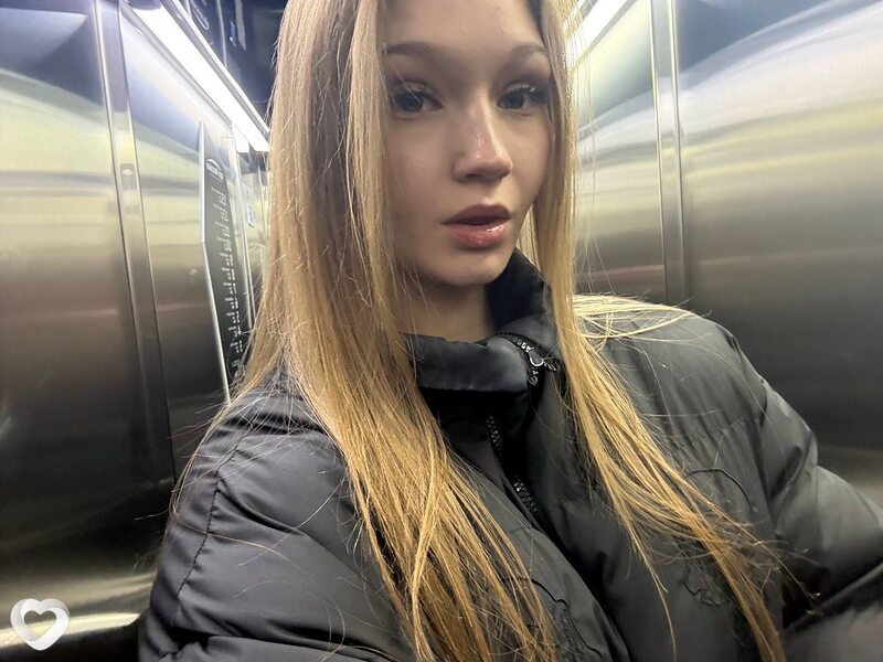 Алина, 19, Москве — анкета №2289030