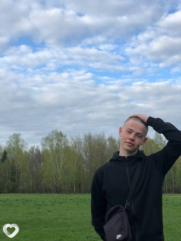 Женя, 21, Москве — анкета №2288926