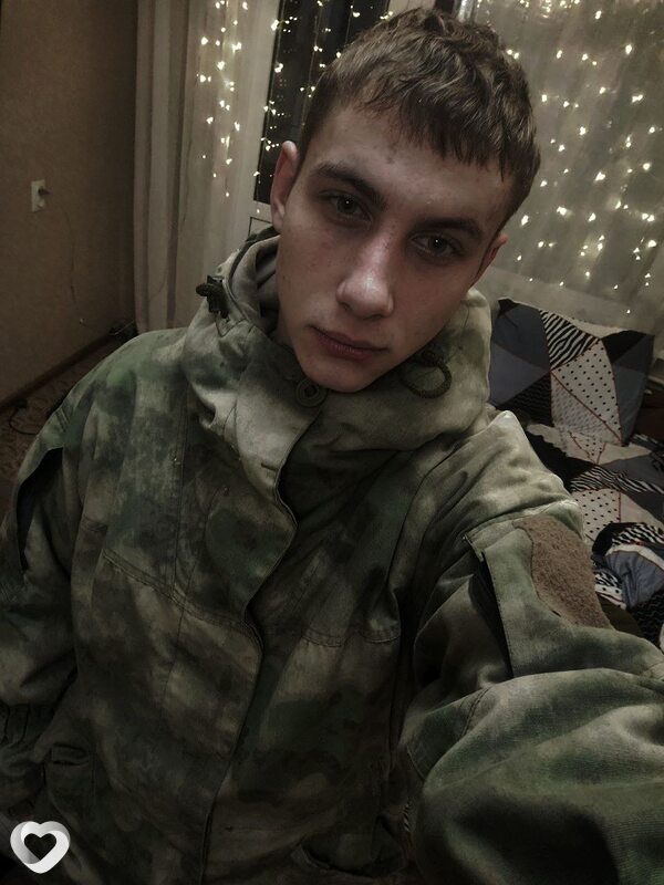 Иван, 21, Луганске — анкета №2289488