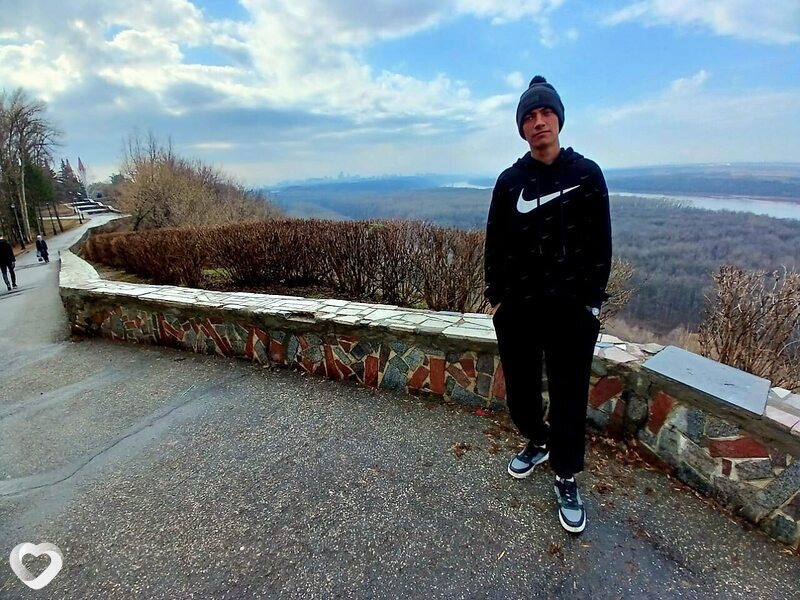 Максим, 26, Екатеринбурге — анкета №2289601