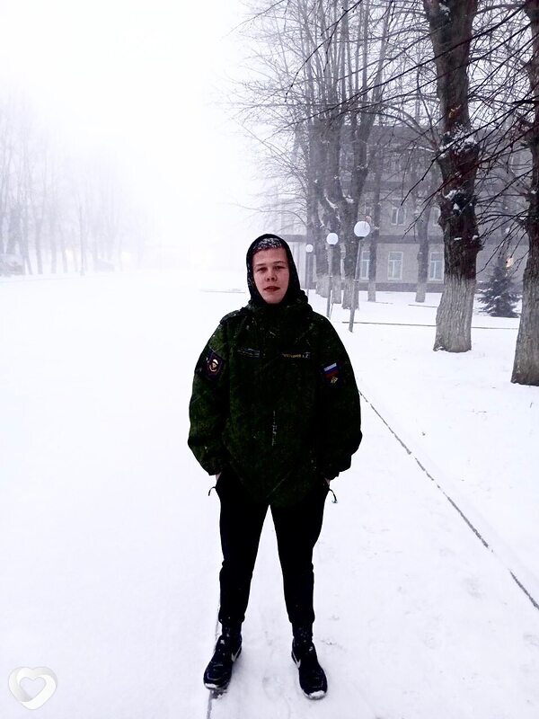 Антон, 23, Екатеринбурге — анкета №2289846