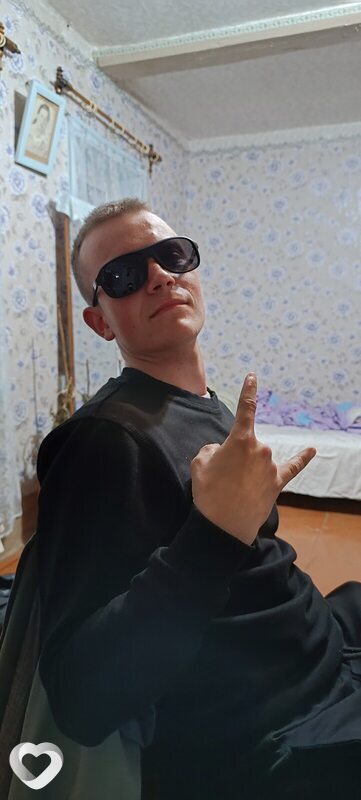 Илья, 21, Гомеле — анкета №2290258