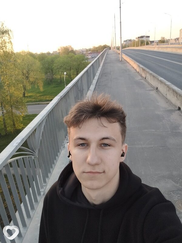 Артём, 21, Минске — анкета №2289968