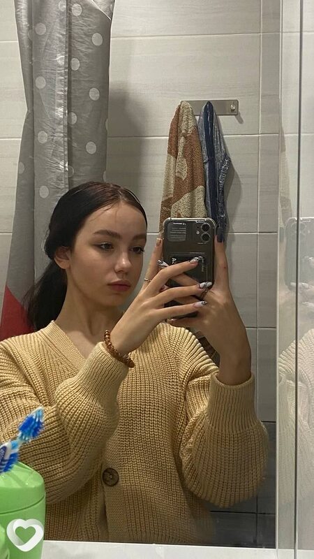 Надя, 21, Симферополе — анкета №2289979