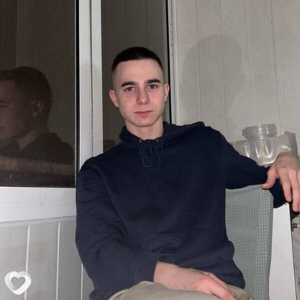 Макс, 19, Москве — анкета №2290913