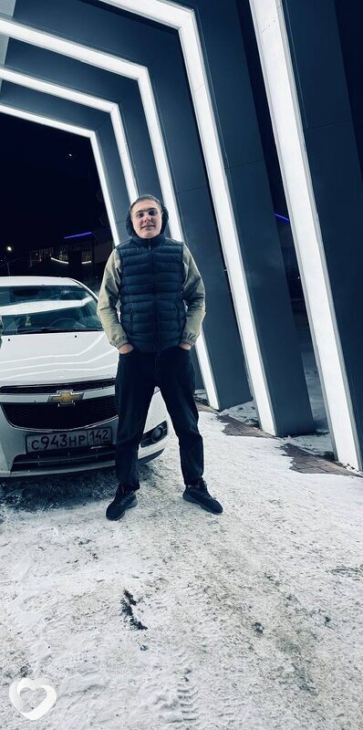 Роман, 23, Кемерове — анкета №2291487
