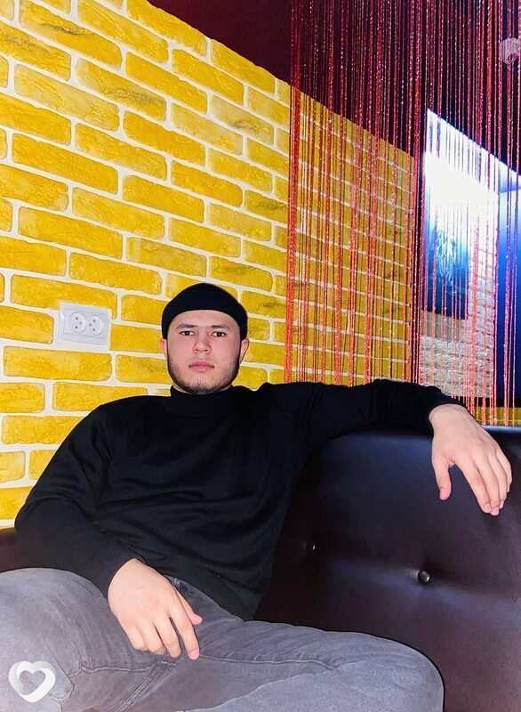 Вадим, 22, Москве — анкета №2292002