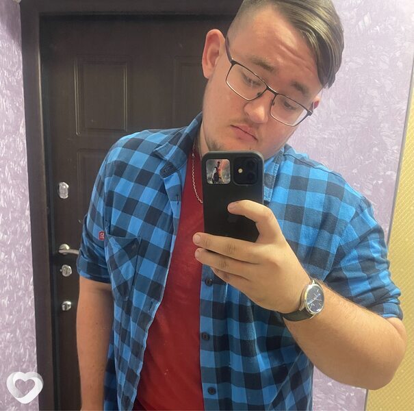 Артём Беспалов, 23, Омске — анкета №2293157