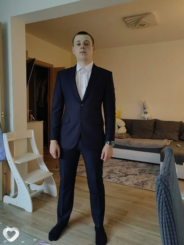 Валентин, 26, Москве — анкета №2293442