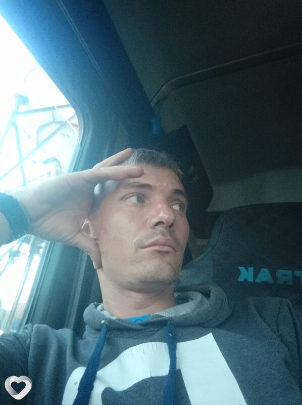 Максим, 37, Новороссийске — анкета №2294208